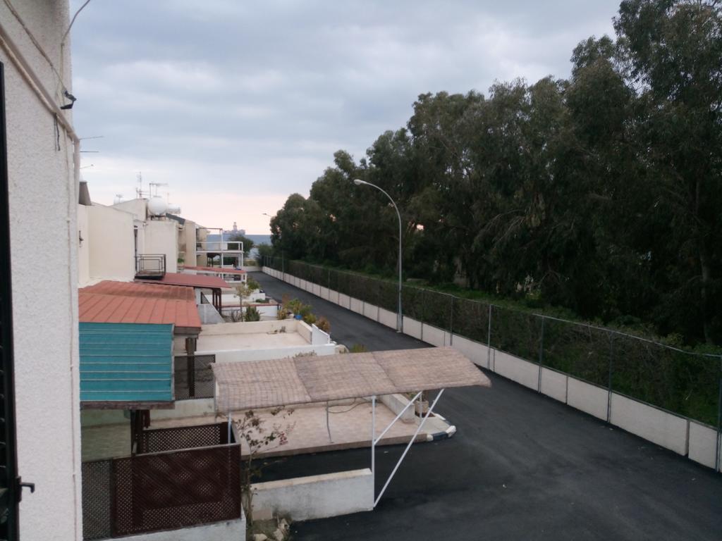 לרנקה Miltos Beach House מראה חיצוני תמונה
